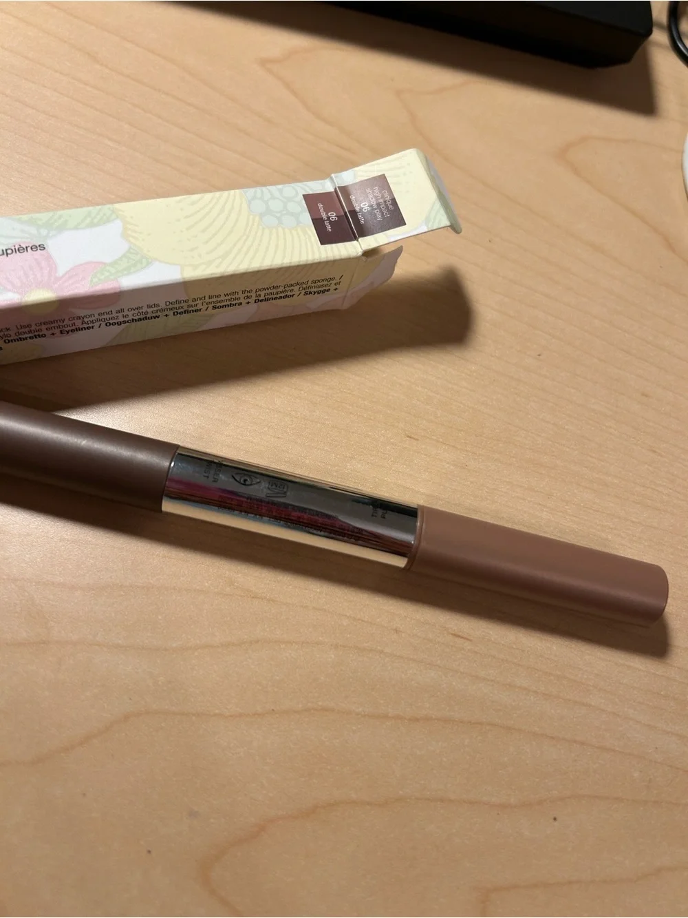 Clinique High Impact Shadow Play Eyeshadow & Eye Definer #06 Double Latte new